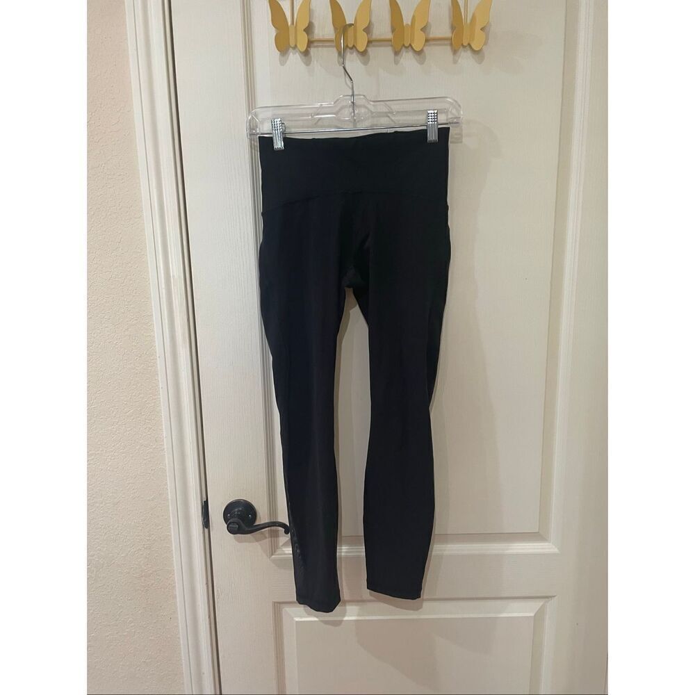 Lululemon ankle length leggings size 6